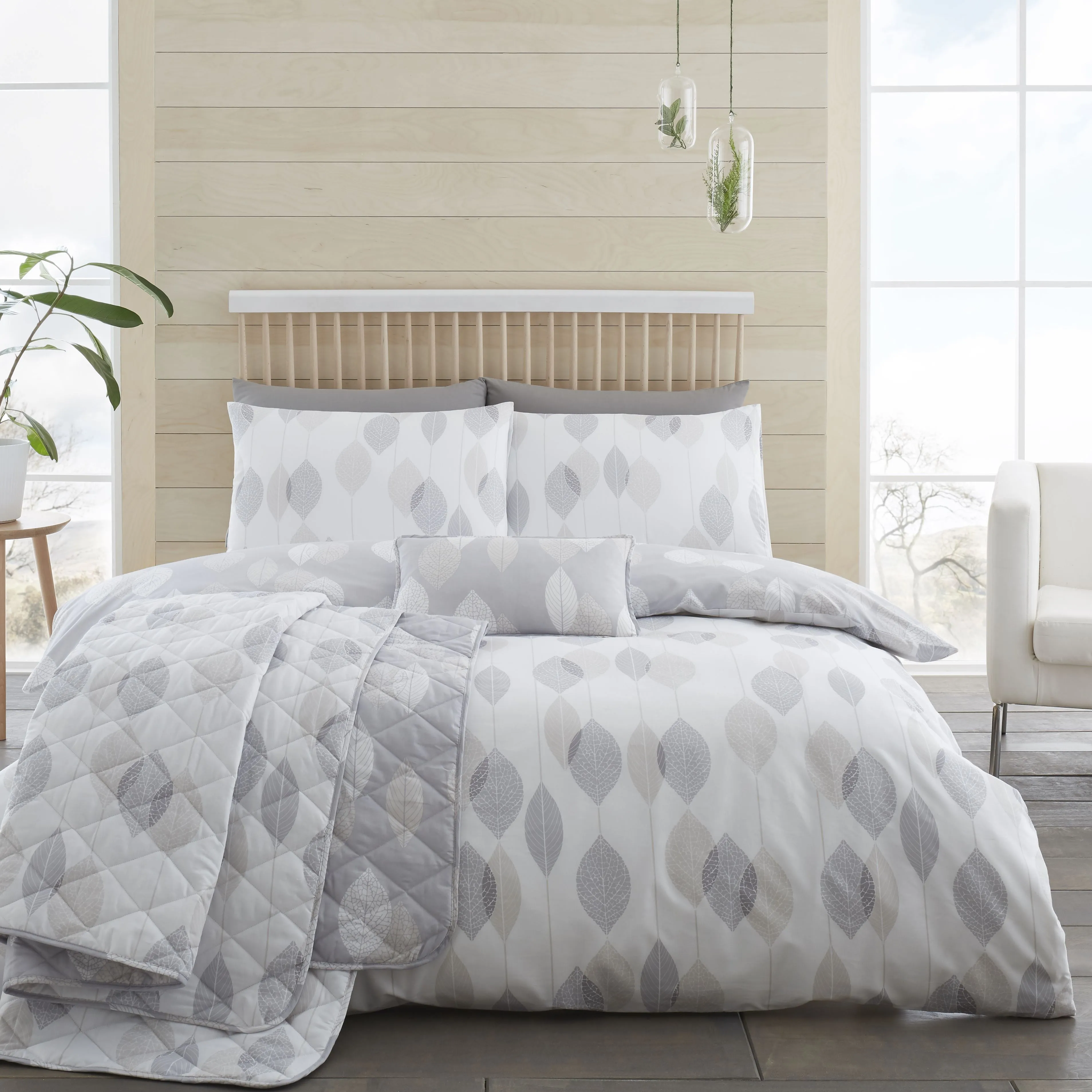 200 Count Etched Leaves Duvet Set- Grey