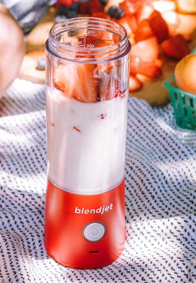 BlendJet V2 Portable Blender - Red