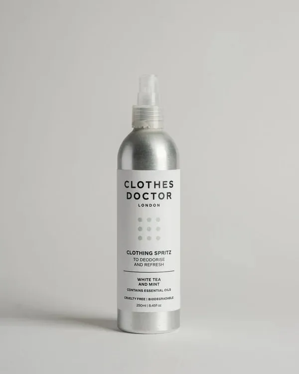 Clothes Doctor Clothing Spritz - White Tea & Mint Bottle