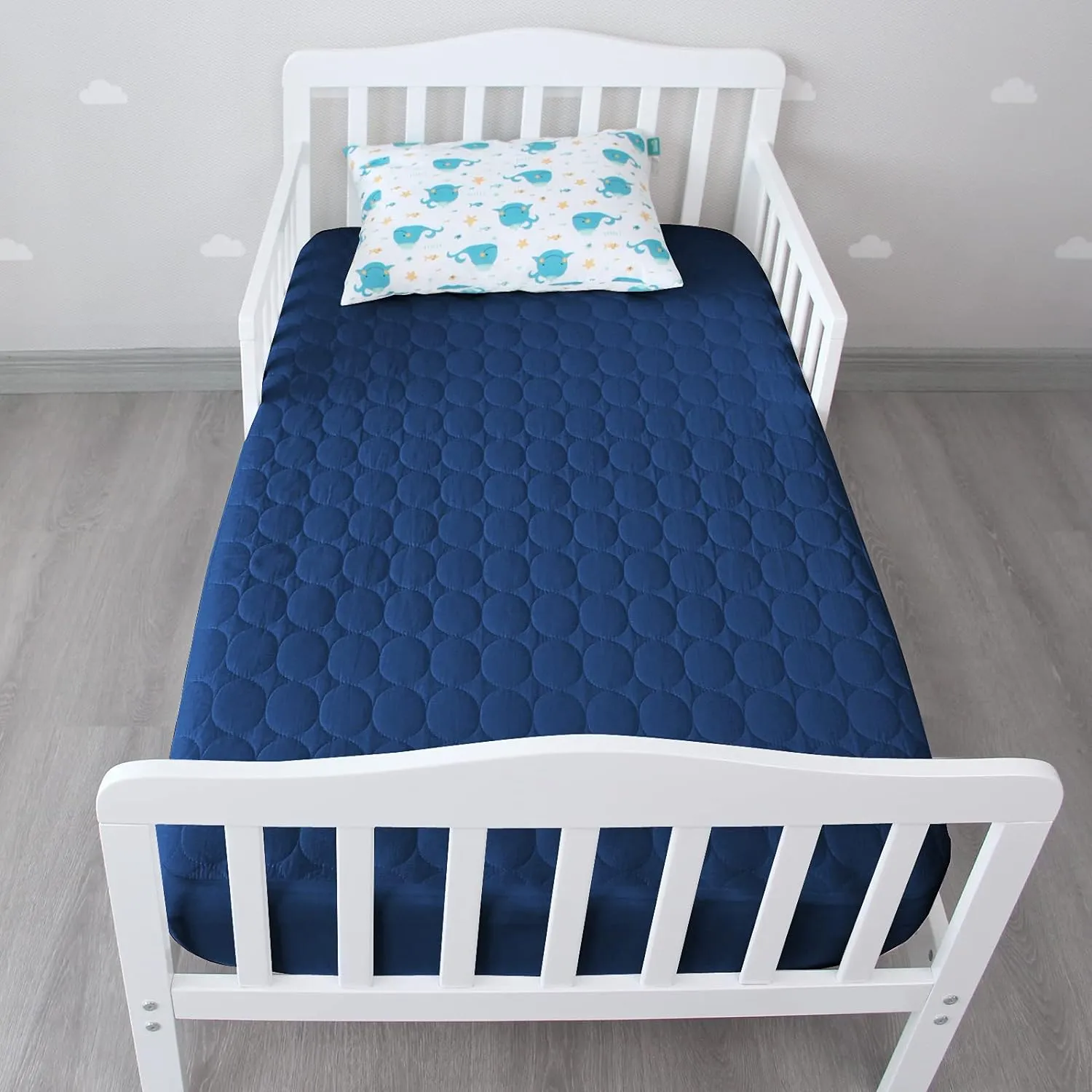 Crib Mattress Protector/ Pad Cover - Quilted Microfiber, Waterproof (for Standard Crib/ Toddler Bed)