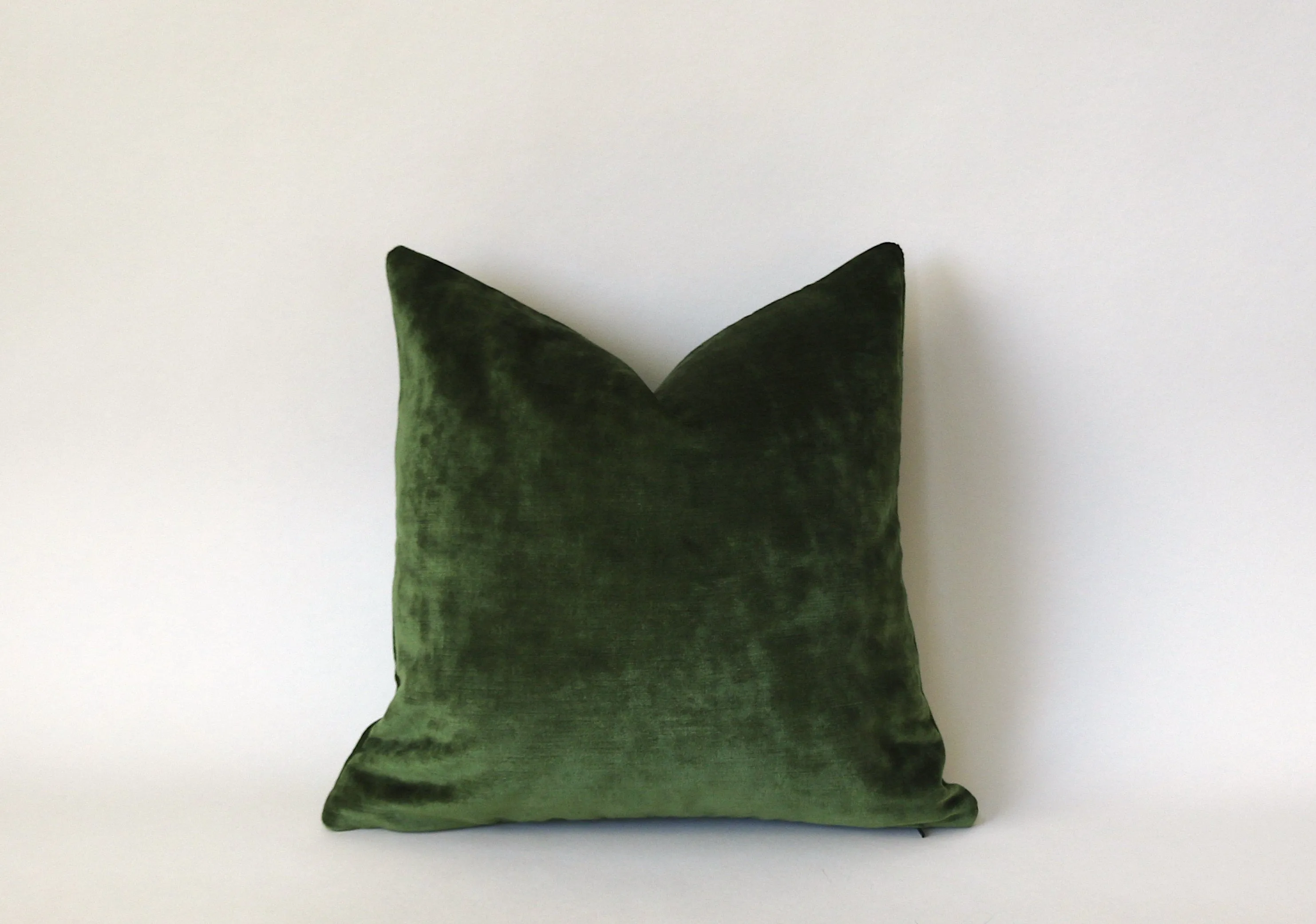 Dark Green Lumbar Pillow / Green Velvet Zipper Pillow Cover / Solid Green Velvet / Dark Green Pillow / Green Lumbar Pillow Cover