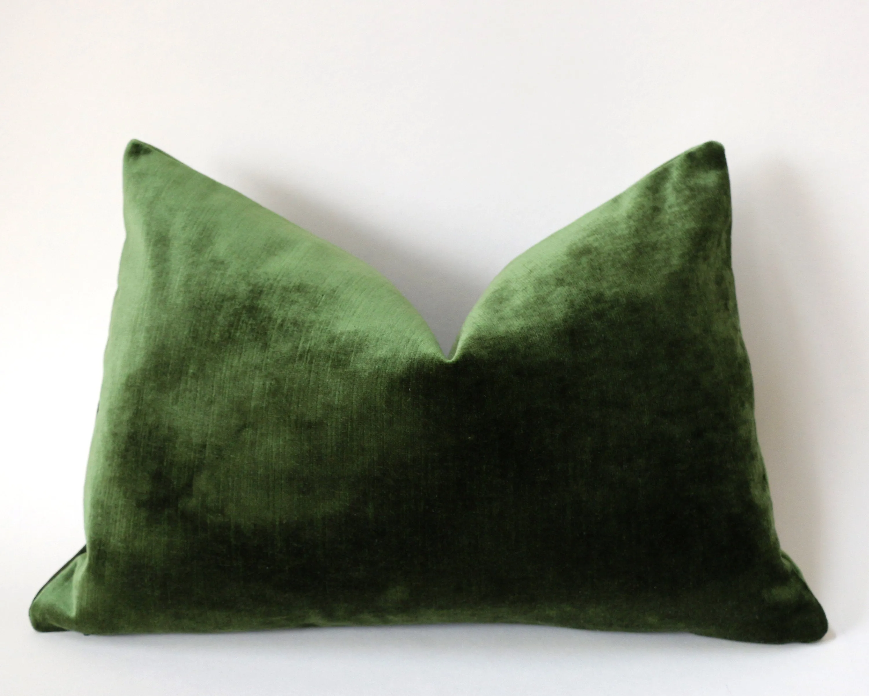 Dark Green Lumbar Pillow / Green Velvet Zipper Pillow Cover / Solid Green Velvet / Dark Green Pillow / Green Lumbar Pillow Cover