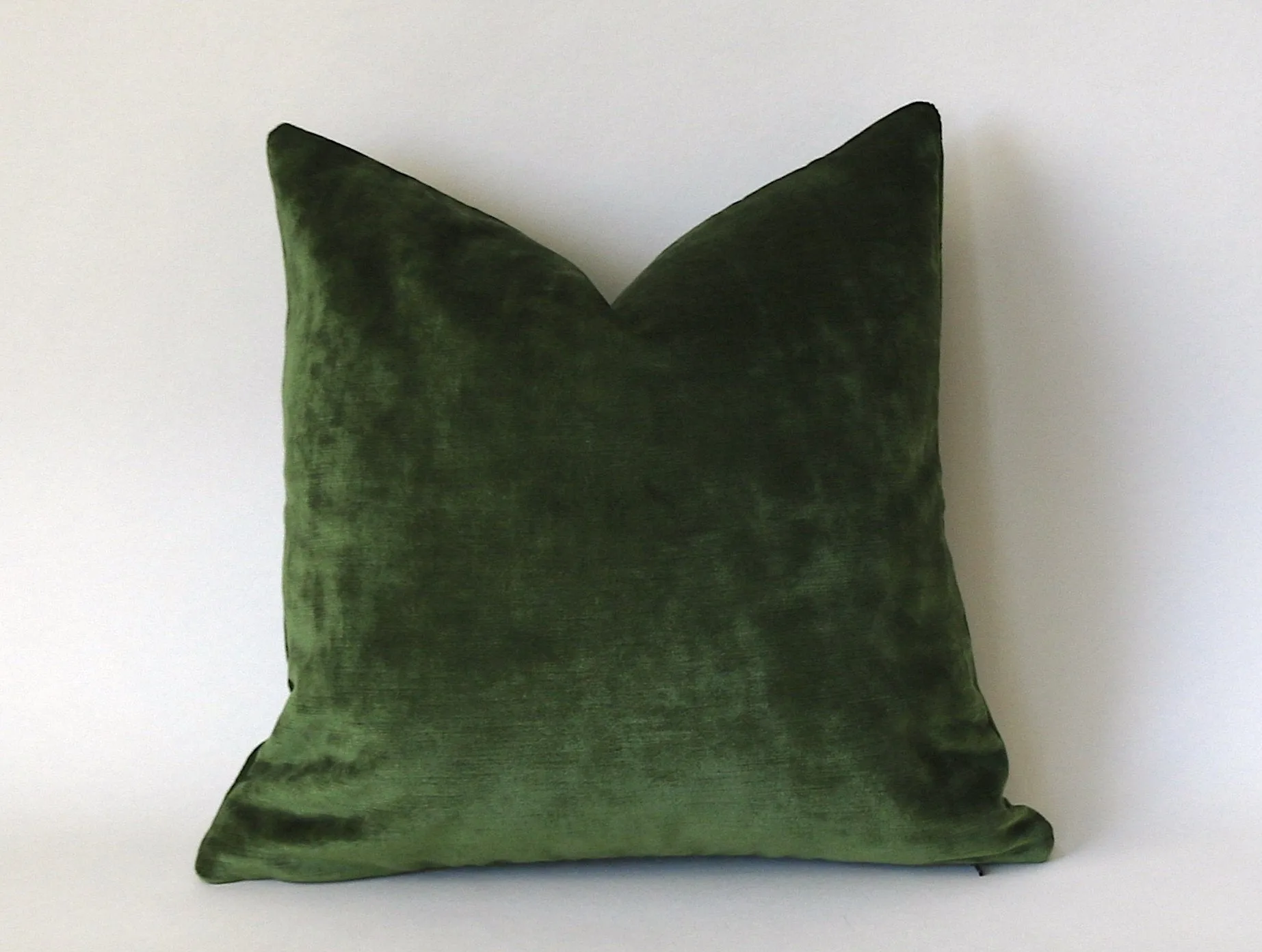 Dark Green Lumbar Pillow / Green Velvet Zipper Pillow Cover / Solid Green Velvet / Dark Green Pillow / Green Lumbar Pillow Cover