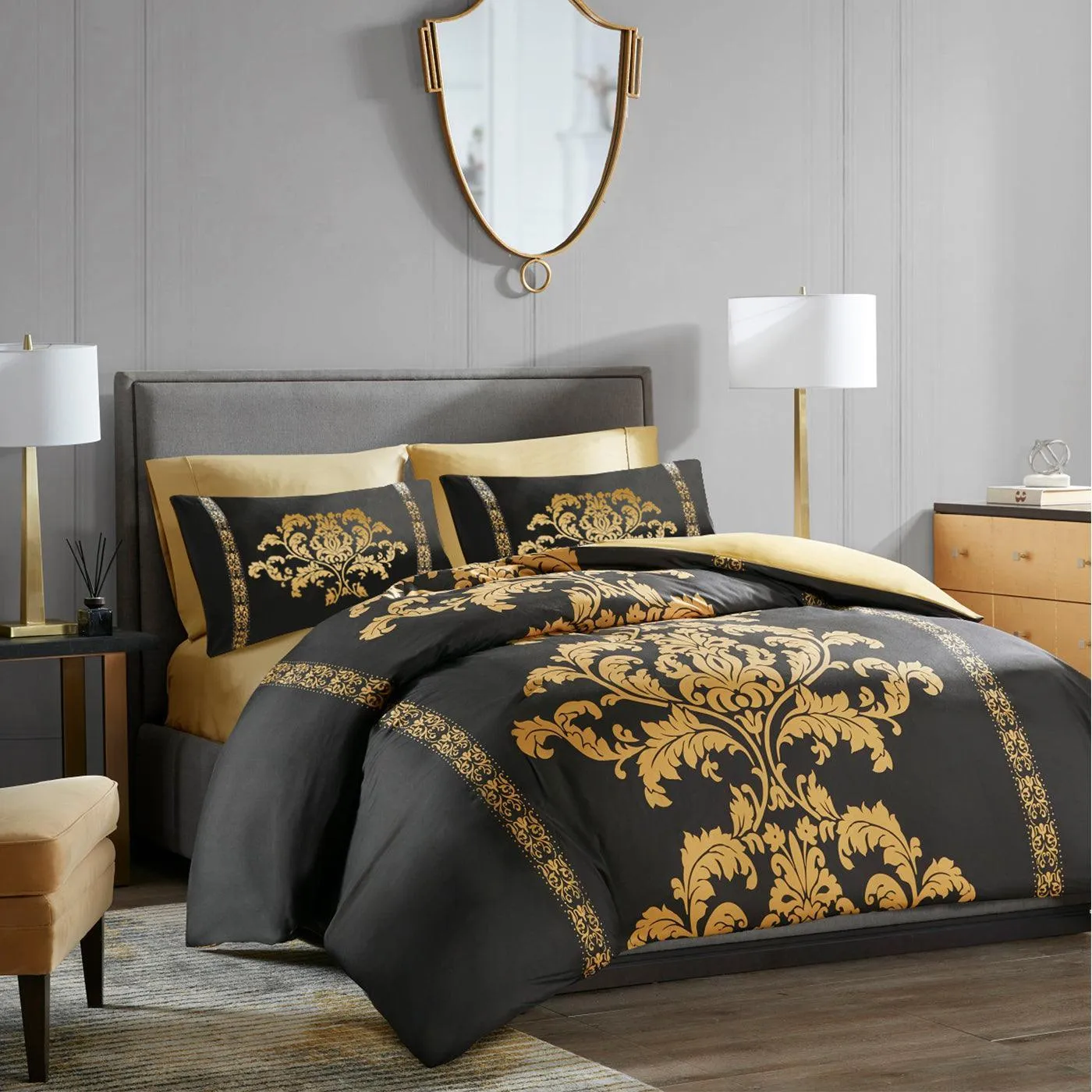 Lazzaro Duvet Cover Set-Damask (Black and Gold)