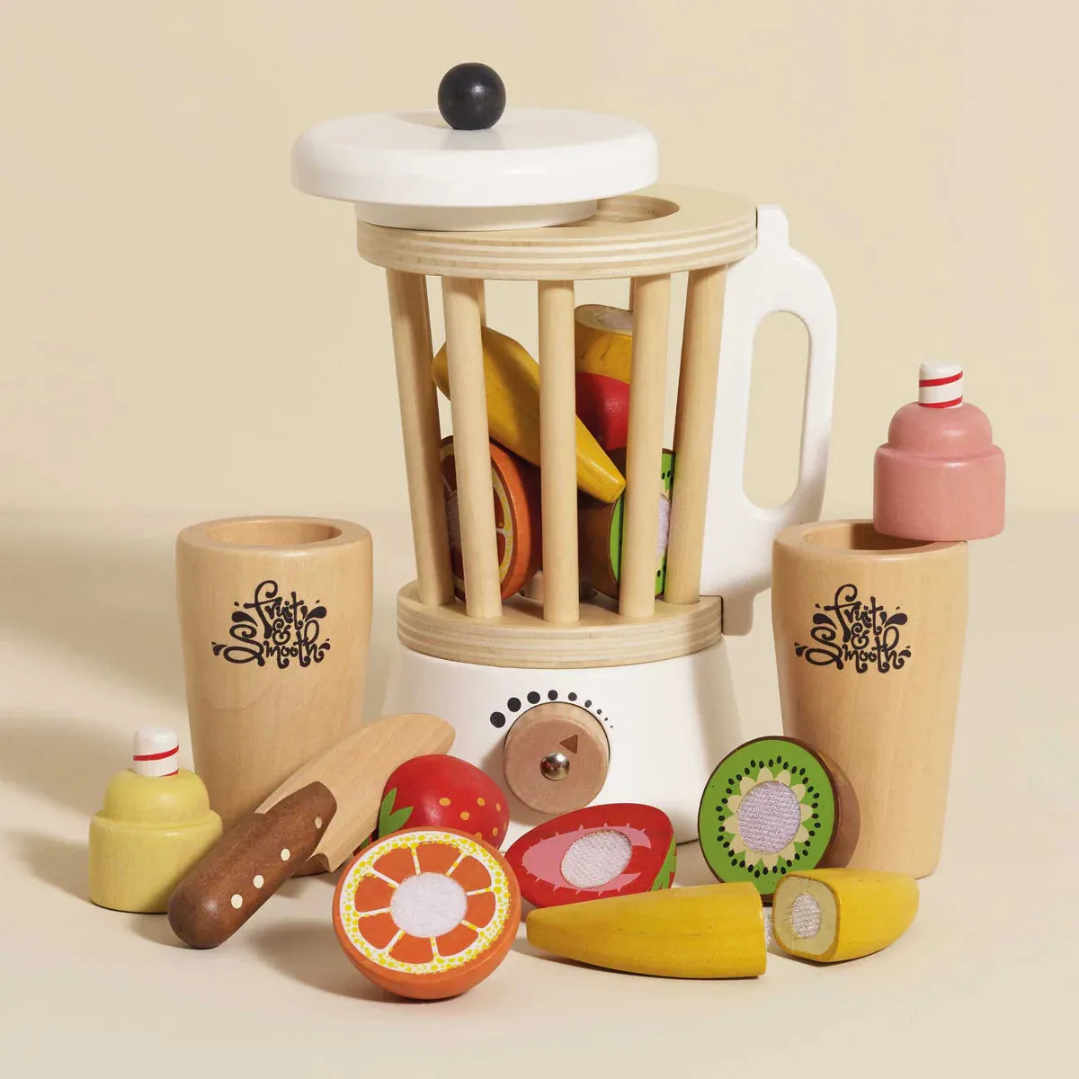 Le Toy Van Wooden Fruit Smoothie Blender Set