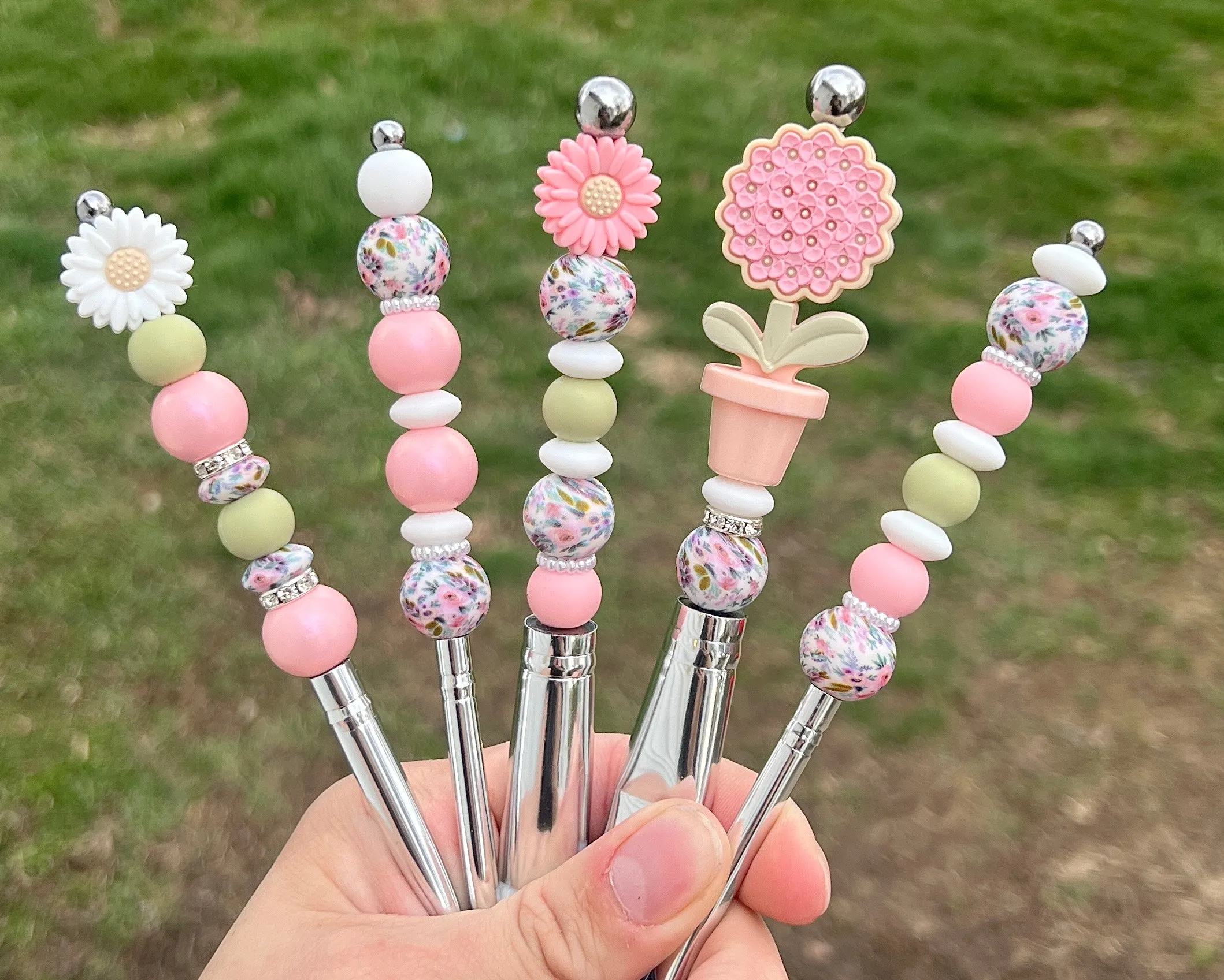 Pink Flower Makeup Brushes