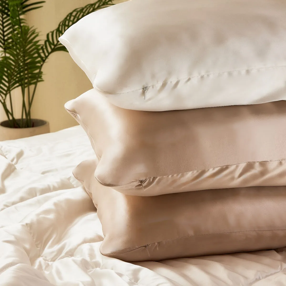 Slip-In Hydrating Mulberry Silk Pillowcase