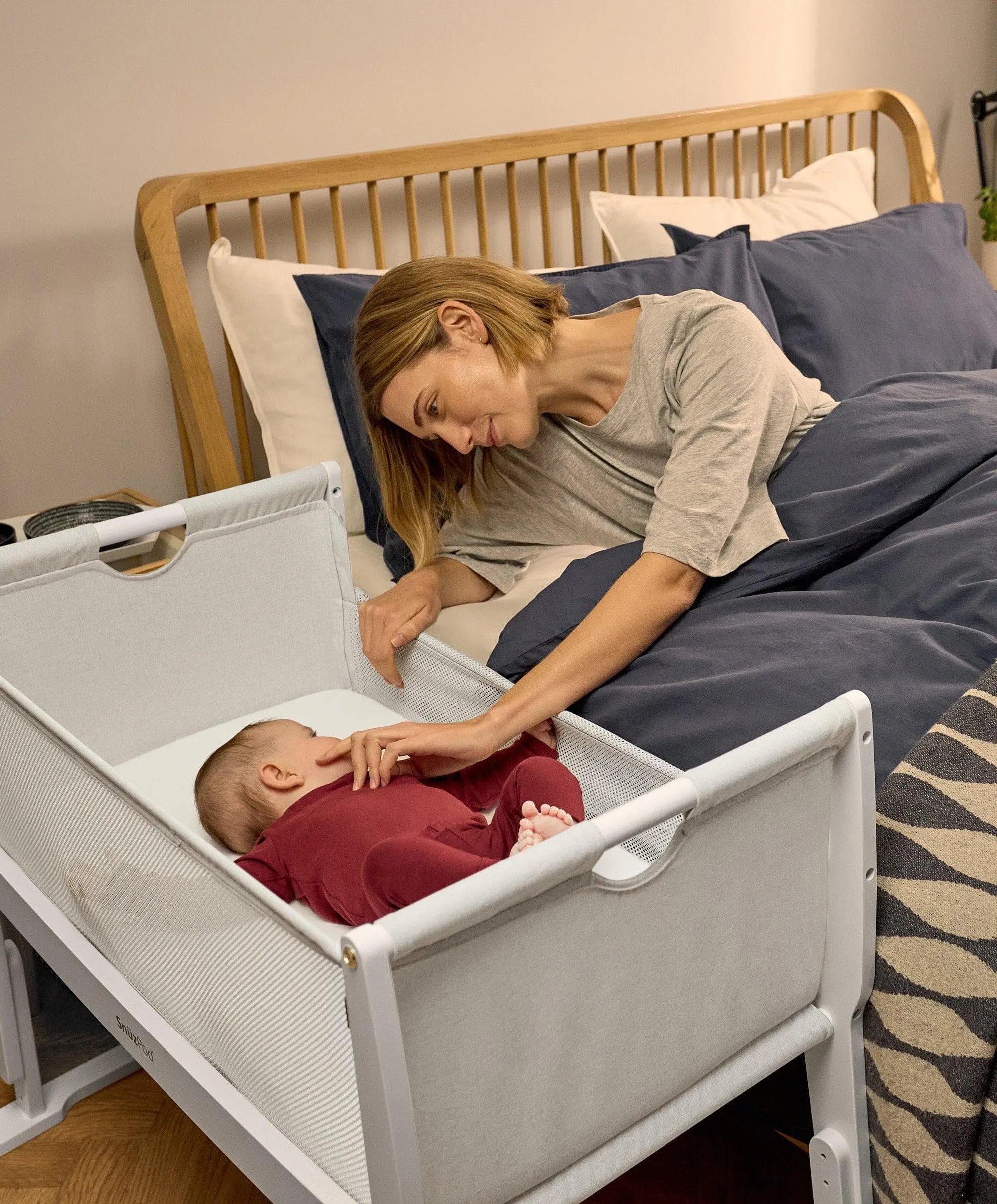 SnuzPod Studio Bedside Crib - Paris