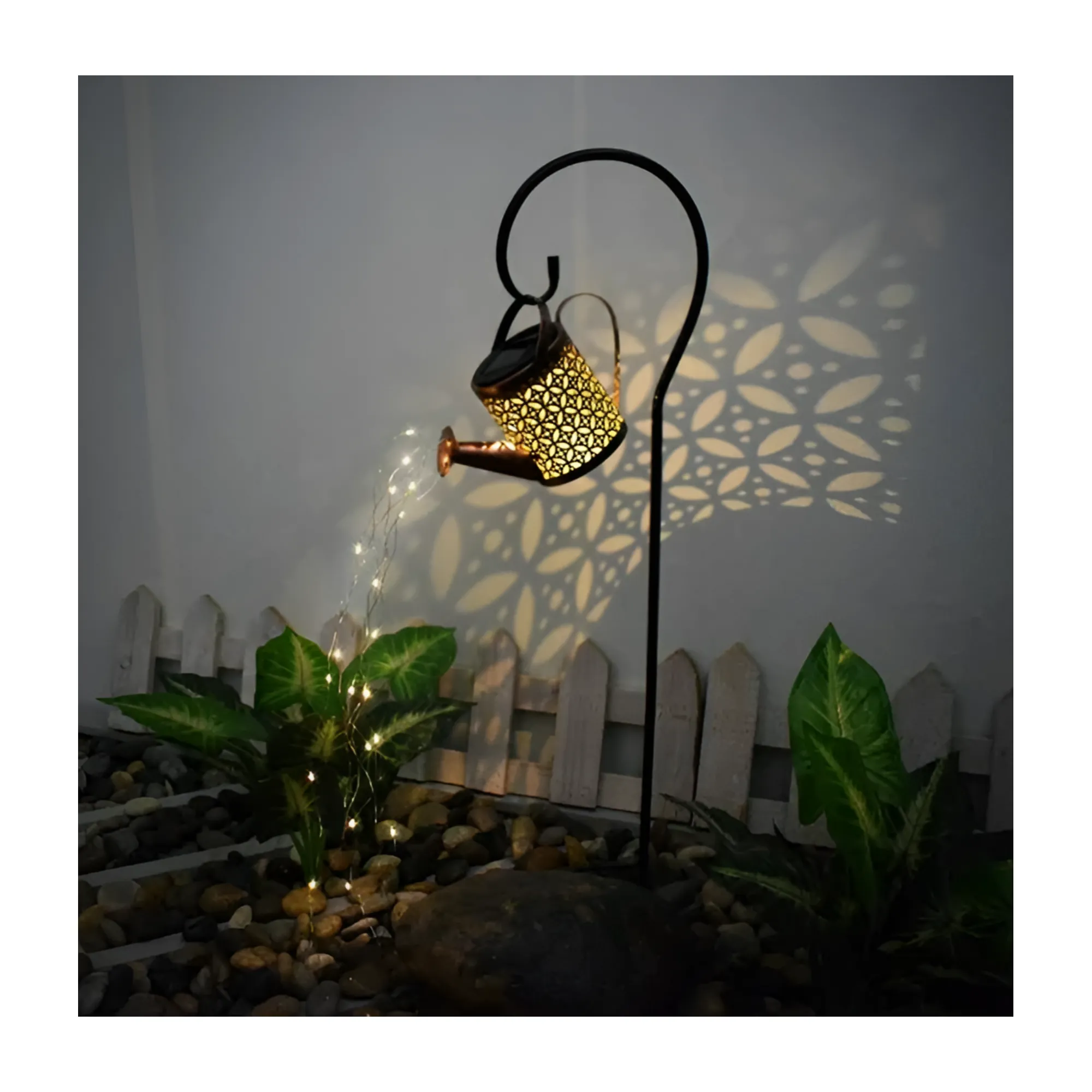 Solar-Powered Iron Watering Can String Lights – Outdoor Garden Decoration